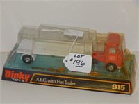 Dinky Toys - A.E.C. with Flat Trailer 915