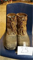 FIELD & STREAM INSULATED BOOTS, SIZE 12