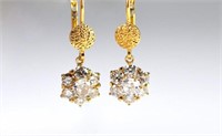 PAIR OF 18K YELLOW GOLD AND DIAMOND EARRINGS