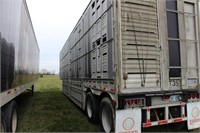 1995 BARRETT 48' T/A LIVESTOCK TRAILER - AS IS