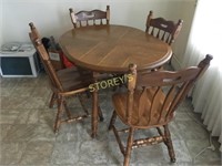 4 Person Solid Wood Kitchen Table