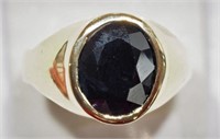 10kt Wt Gold. Blue Sapphire Solitaire Men's Ring