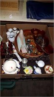 FLAT OF MISCELLANEOUS CHINA & COLLECTIBLES
