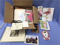Box of assorted flamingo cards, flamingo wall plat
