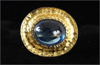 18kt yellow gold cabochon Sapphire ring