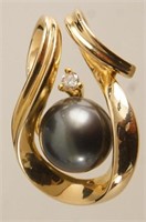 14kt Gold  South Sea Black pearl & diamond pendant
