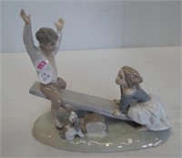 Llardo "Teeter Totter" figurine, No. 01014867.