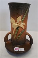 Roseville double handled Zephyr Lilly pottery