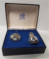 Kirk pewter set of salt and pepper shakers with