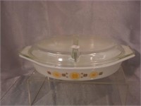 Pyrex Divided Dish w/Lid