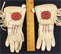 Pair of White Gauntlets (Child's Size)