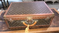 Louis Vuitton suitcase, vintage, nine 24 x 17,