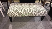 Bedside bench with geometric fabric, 16 x 40 x