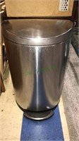 Simple human stainless steel kitchen trash can