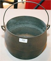 Cast iron pot w/bail "MARIETTA CO. PA" either #6