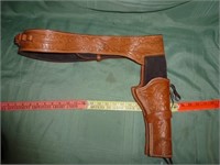 Tooled Leather Western Revolver Gun Belt  RH