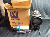 Vintage Like New Sony Portable analog TV-511