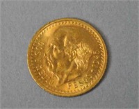 1945 MEXICO DOS Y MEDIO PESOS GOLD COIN
