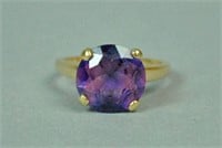 14K COLOR CHANGE SAPPHIRE RING