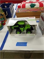 Ertl Steiger Cougar 1000 Tractor New In The Box