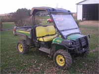 JOHN DEERE 825I GATOR (gas)