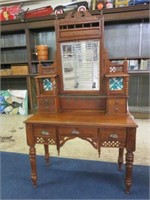 HIGHLY ORNATE ANTIQUE VICTORIAN STYLE DRESSER