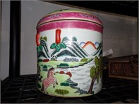 8" COVERED PORCELAIN CANISTER W/ ANIMAL MOTIF