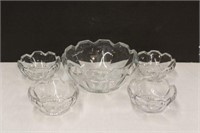 GLASS SALAD BOWL WITH SMALLER BOWLS