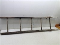 (5) Rung Wood Ladder w/ Rung Hooks  16" Wide