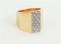 14K Gold Ring w/23 Diamonds. Size 7