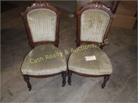 PAIR OF ANTIQUE VICTORIAN CHAIRS
