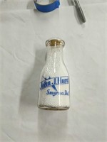 John J Hurd Smyrna Delaware Pint Milk Bottle