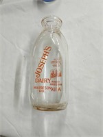 Joseph Dairy Harbeson Delaware Quart Milk Bottle