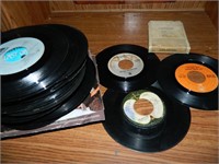 Stack of  45 RPM Vinyle Records