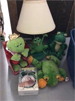 Tote of frog items lamp beanie valentine frog