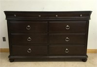 MODERN 8 DRAWER DRESSER