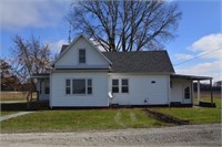 Country Home on 3 Acres 912 Paddle Lane Mattoon IL
