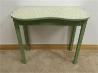 COUNTRY HALL TABLE