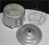 Club Aluminum Pot w/ Canning Jar Rack
