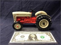 Ertl diecast 1954 ford 640 tractor