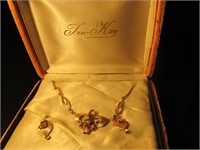 Tru-Kay Necklace and Earring Set