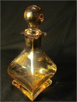 Perfume bottle, gold solid color