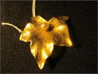 Leaf 12k Gold Plated Pin