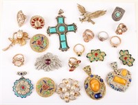 MIXED LOT OF COSTUME JEWELRY