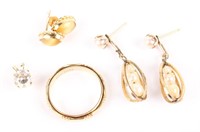 MIXED LOT OF MOSTLY 14K YELLOW GOLD JEWELRY