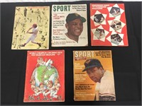 Grouping of baseball magazines.