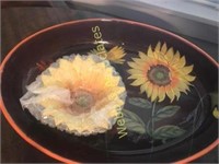 Flower serving bowl
