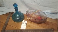 2 pieces of decorative glass
