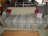 Flexsteel Couch (Pull out bed), pillows & Blanket
