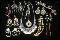 Vintage Costume Jewelry Pieces